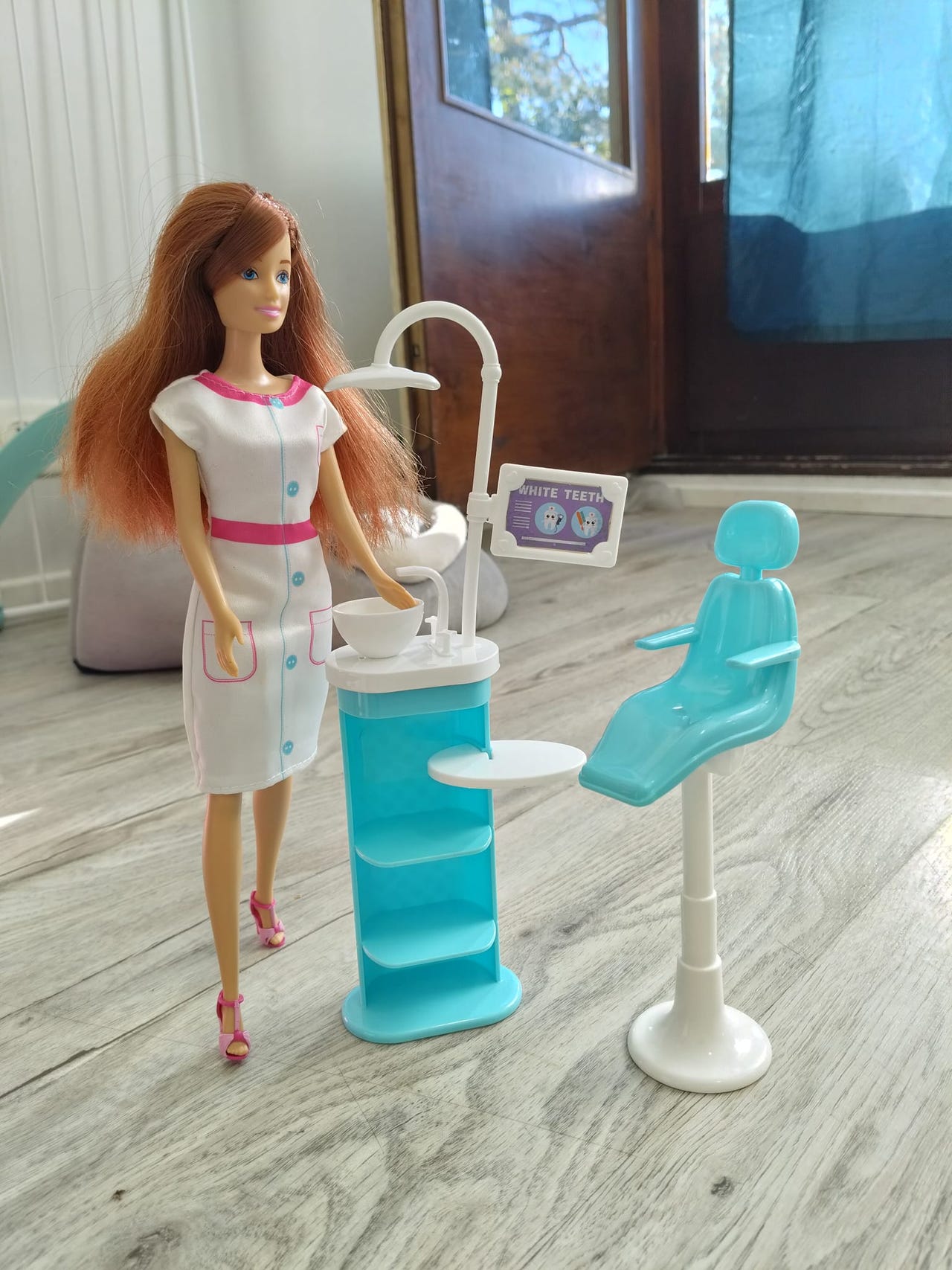 Barbie hammaslääkäri