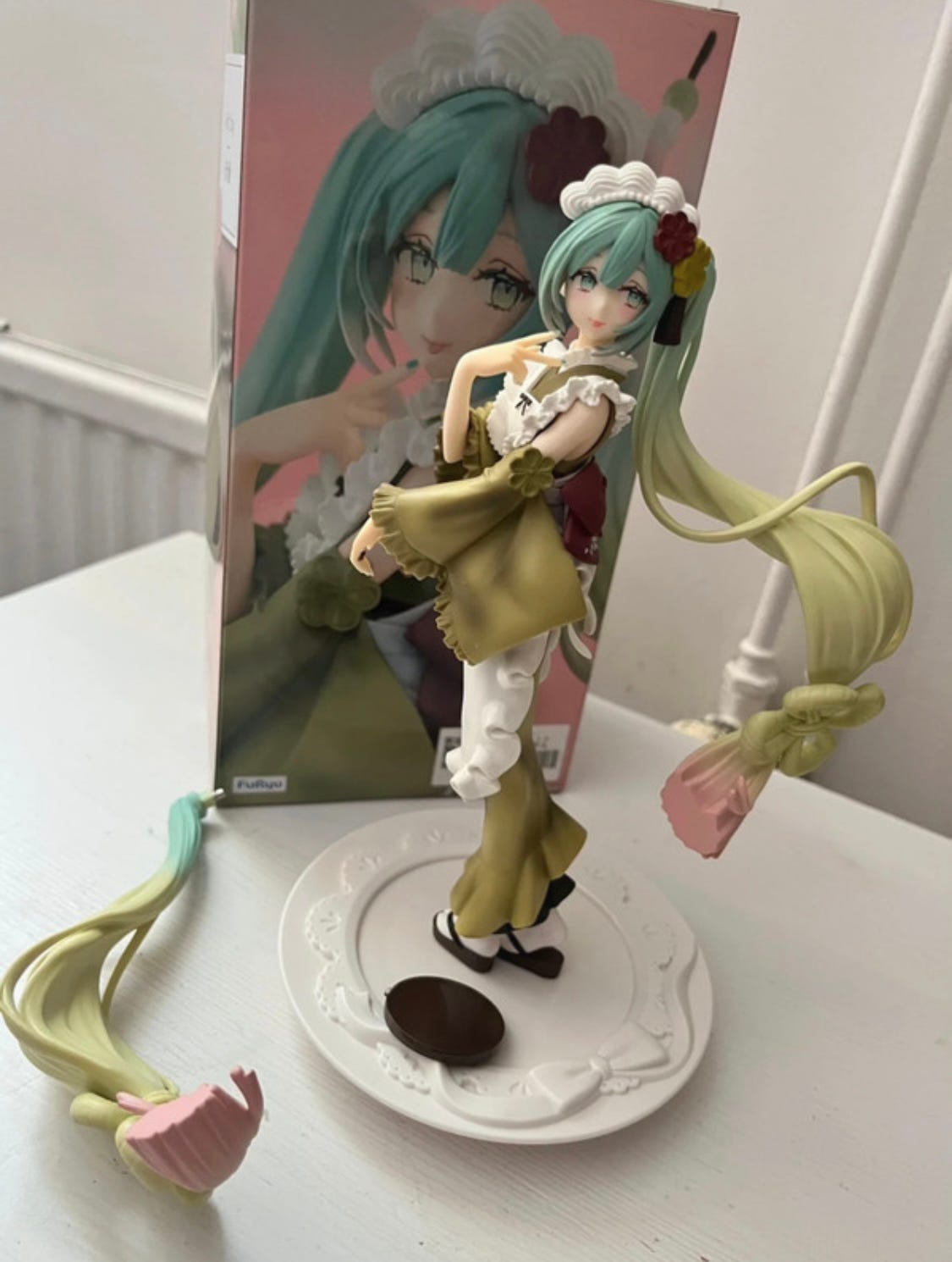 Hatsune miku sweet parfait green