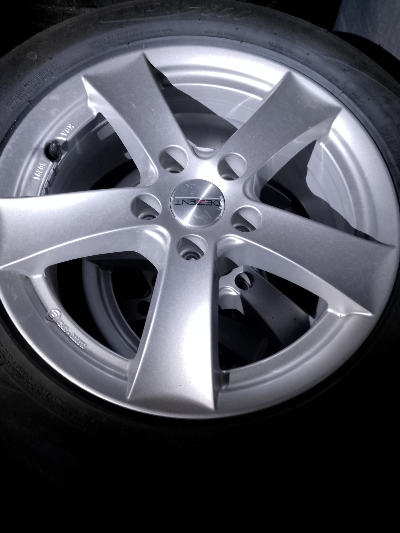 Skoda Vag alut 5x112 kesä 215/55-16 uudet  h,400e