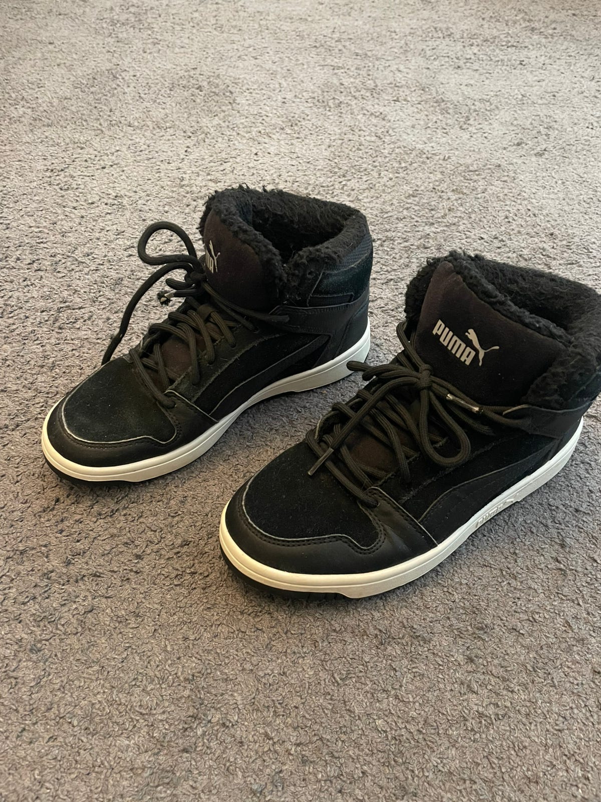Puma varsilenkkarit  37