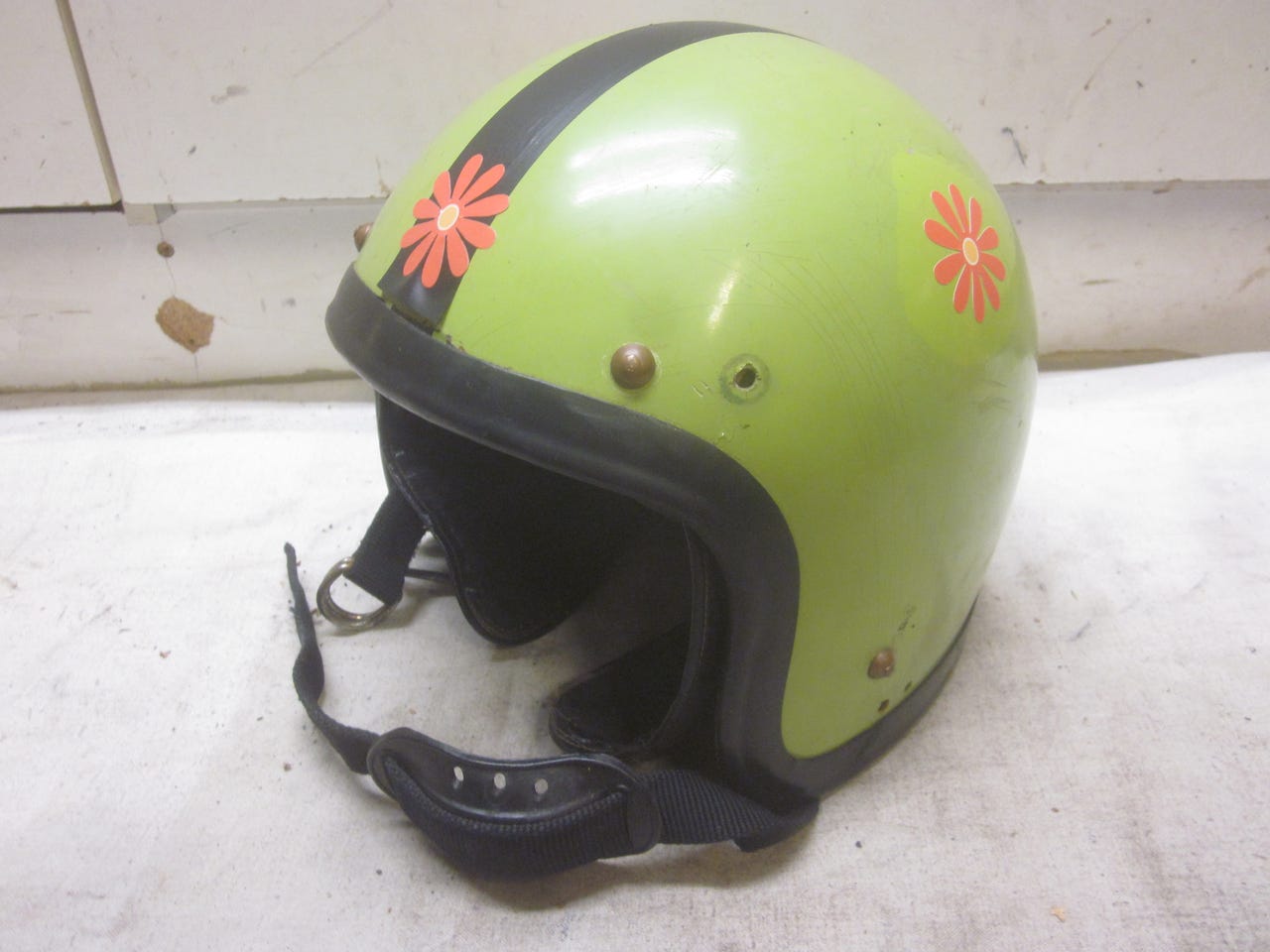 Avokypärä vintage koko 59 70-luku