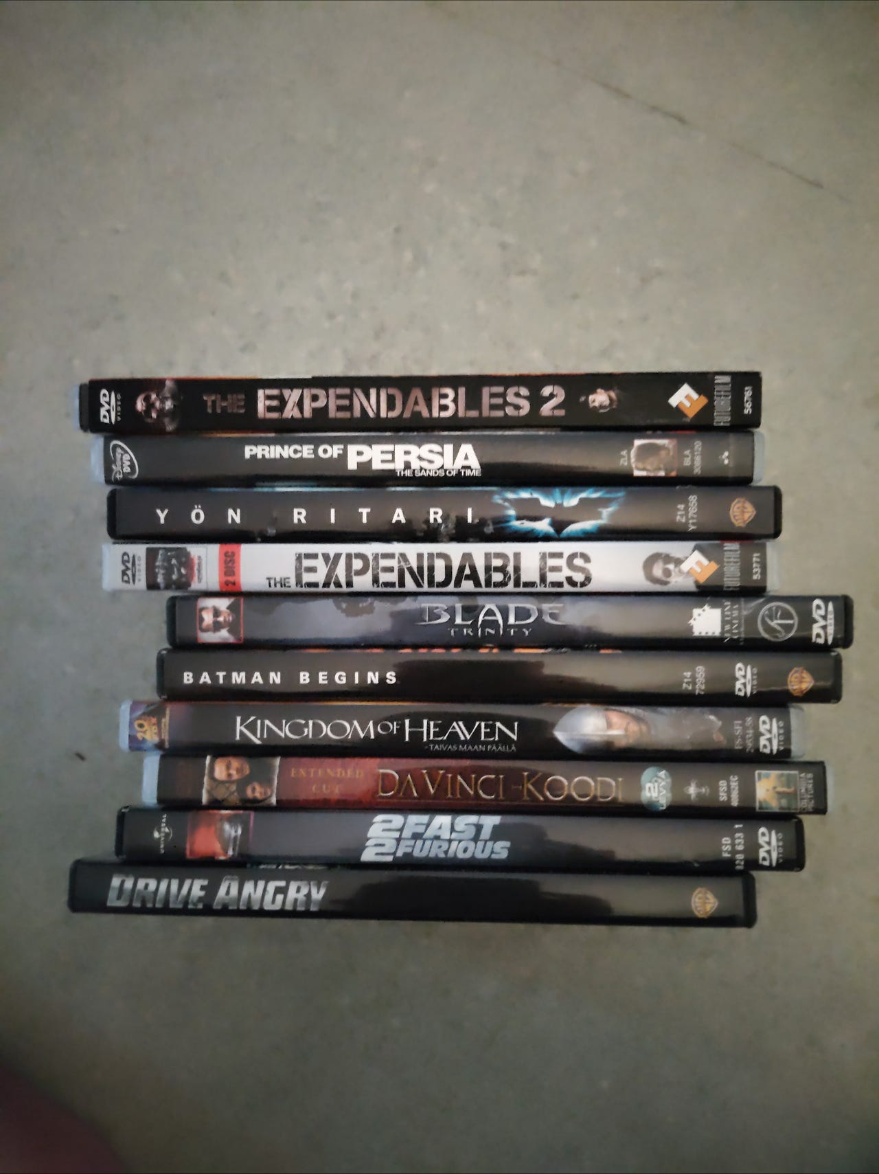 DVD elokuvia 1€/kappale