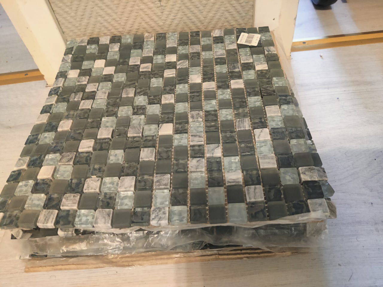 Mosaiikki laattaa