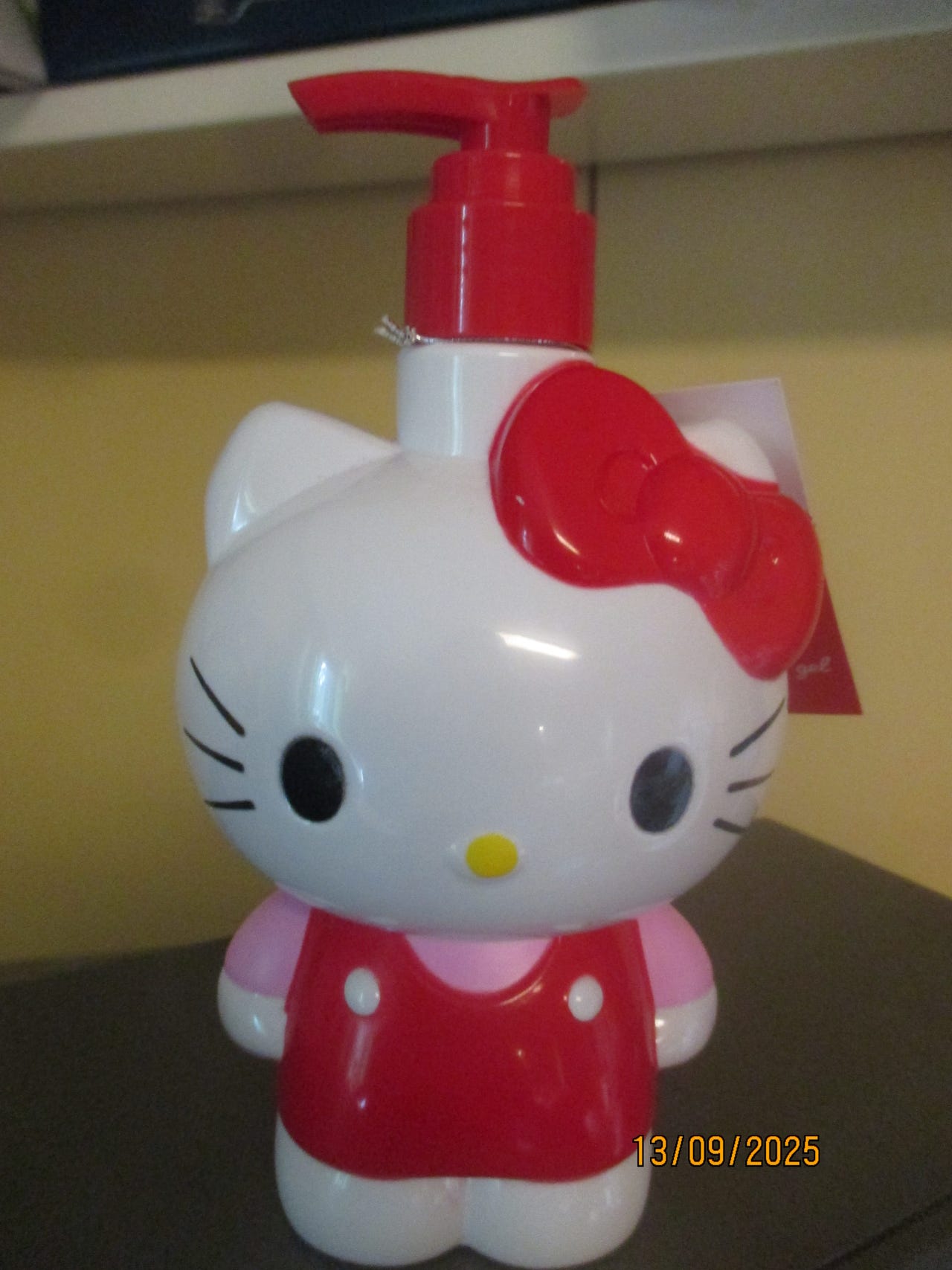 Hello Kitty 2 in 1 shampoo ja suihkugeeli