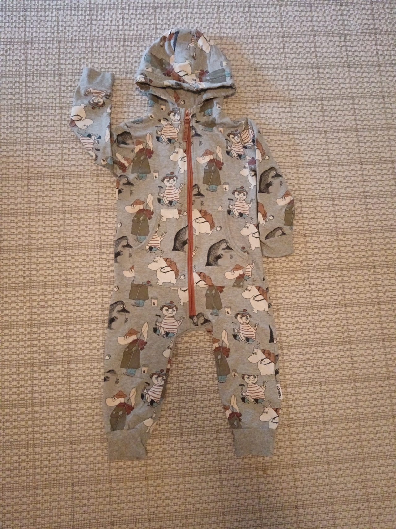 Muumi jumpsuit koko 92