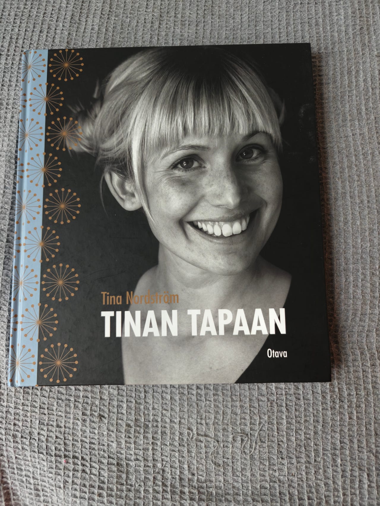 Kirja Tinan Tapaan - Tina Nordström