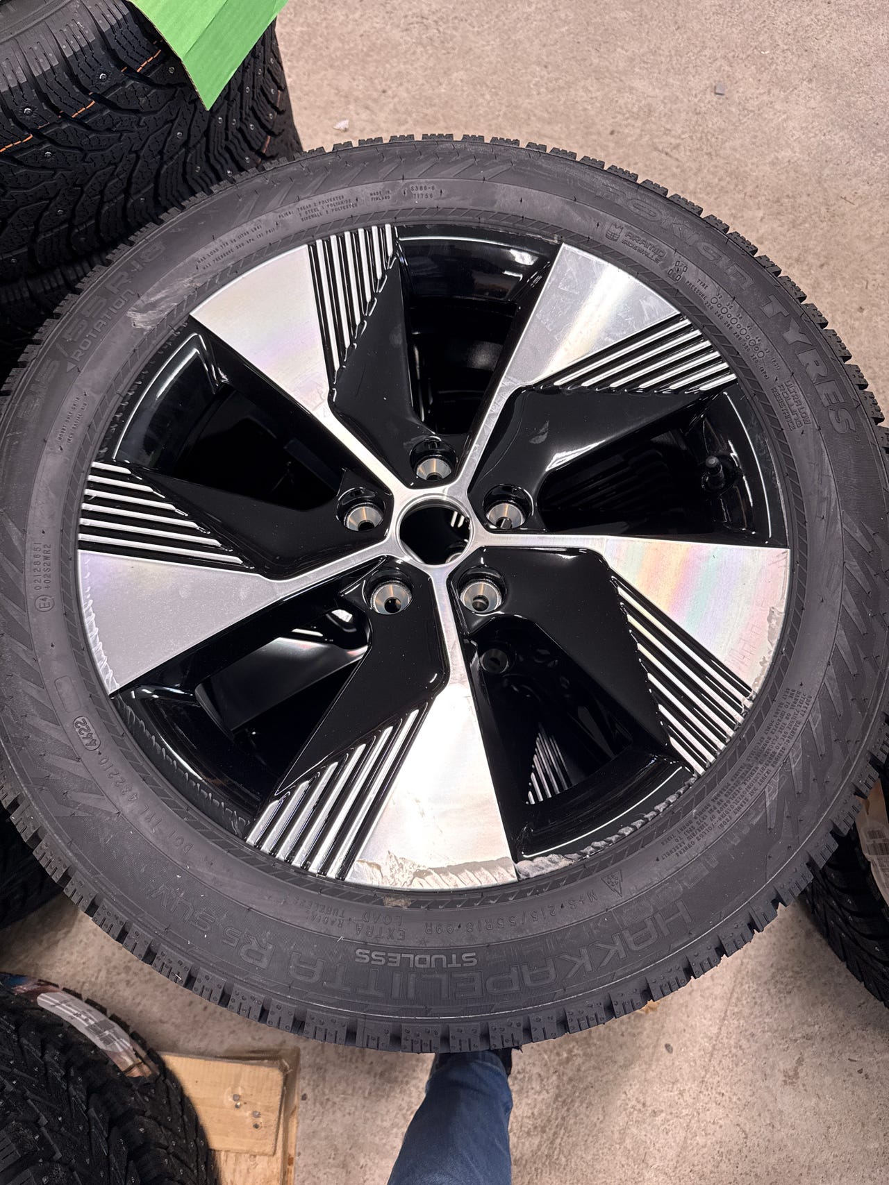 Renault Megane E-Tech Hakka R5 SUV 215/55R18