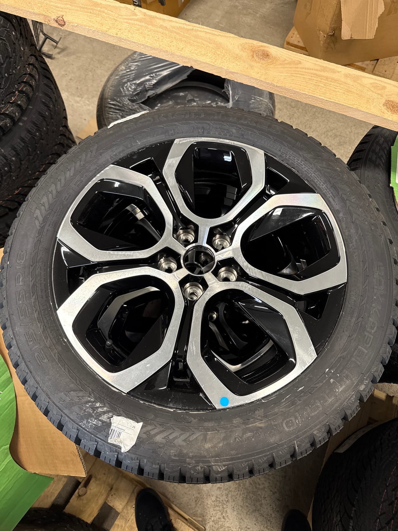 Renault Arkana 18”alut uusilla Hakka 10 SUV 215/55R18 renkailla