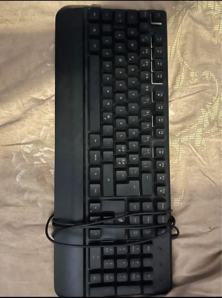 KD3 Gaming Keyboard RGB USB Musta