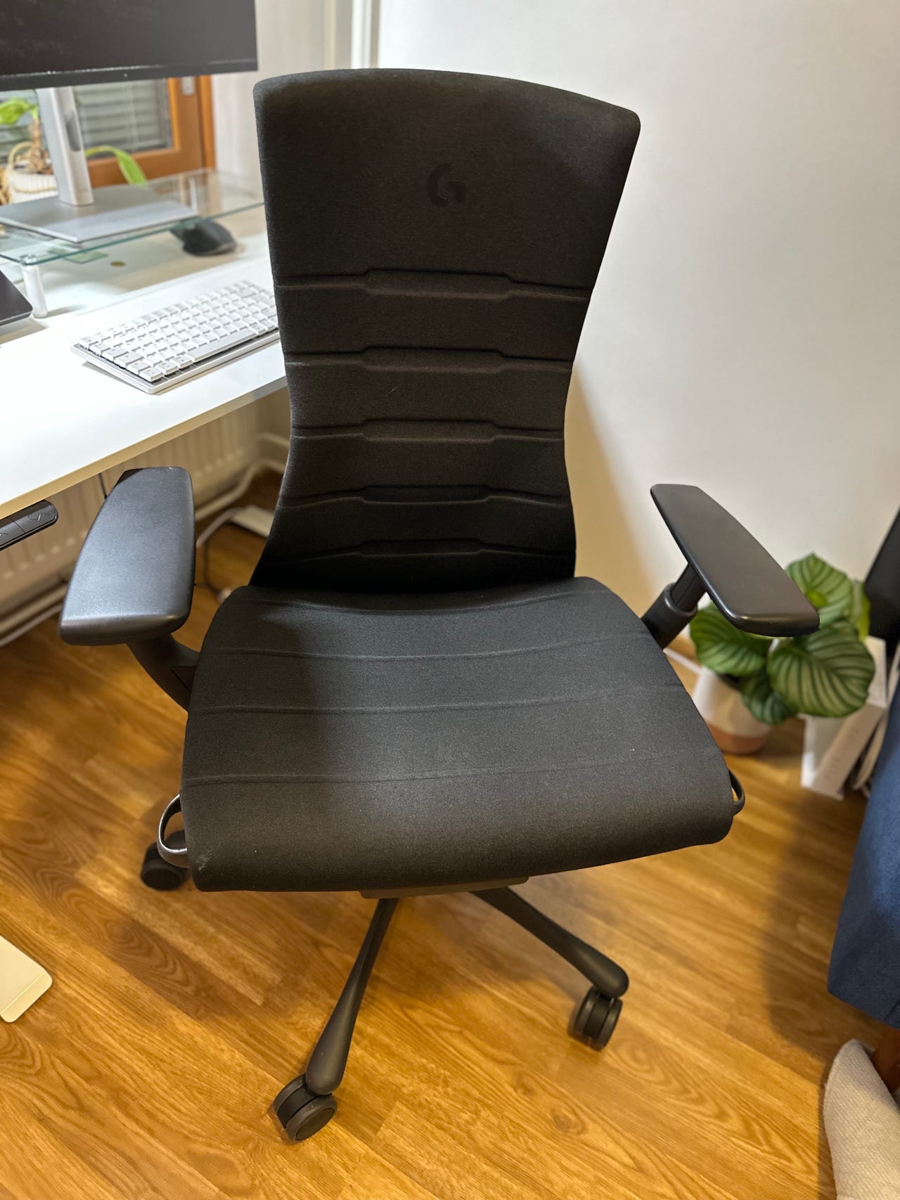 Työtuoli Herman Miller x Logitech G Embody Gaming Chair Tori