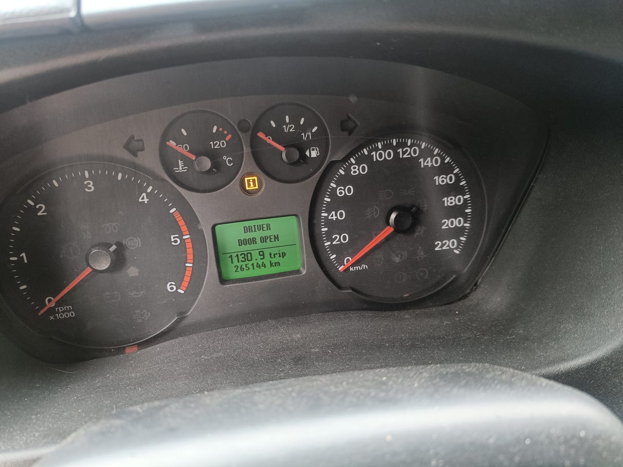 Ford Transit 2.2TDCI osina