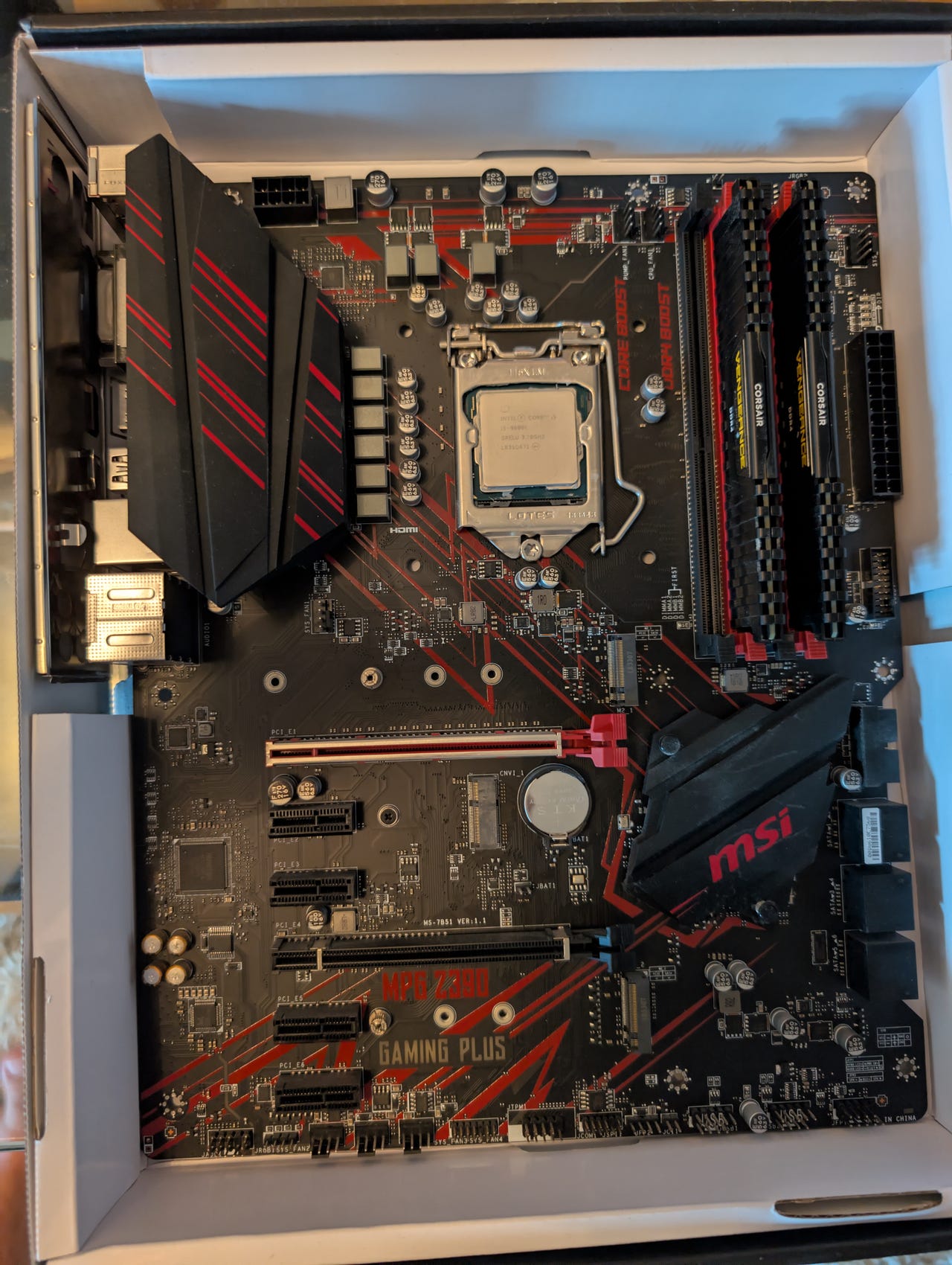 i5 9600K Z390 DDR4 16GB m.2SSD 256GB セット i5 9600K Z390 DDR4 16GB m.2SSD 256GB セット i5 9600K Z390