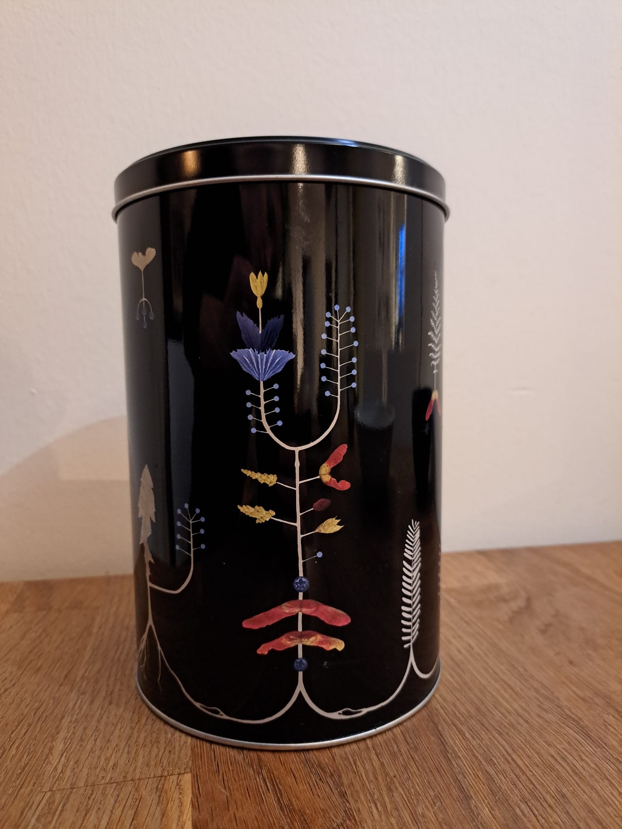 Iittala peltipurkki