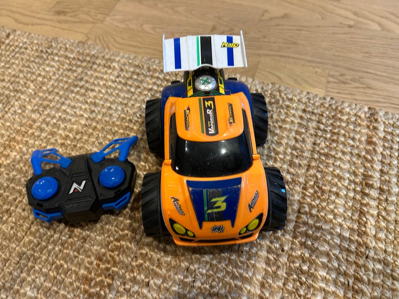 RC-auto Nikko VaporizR lasten radio-ohjattava auto Tori