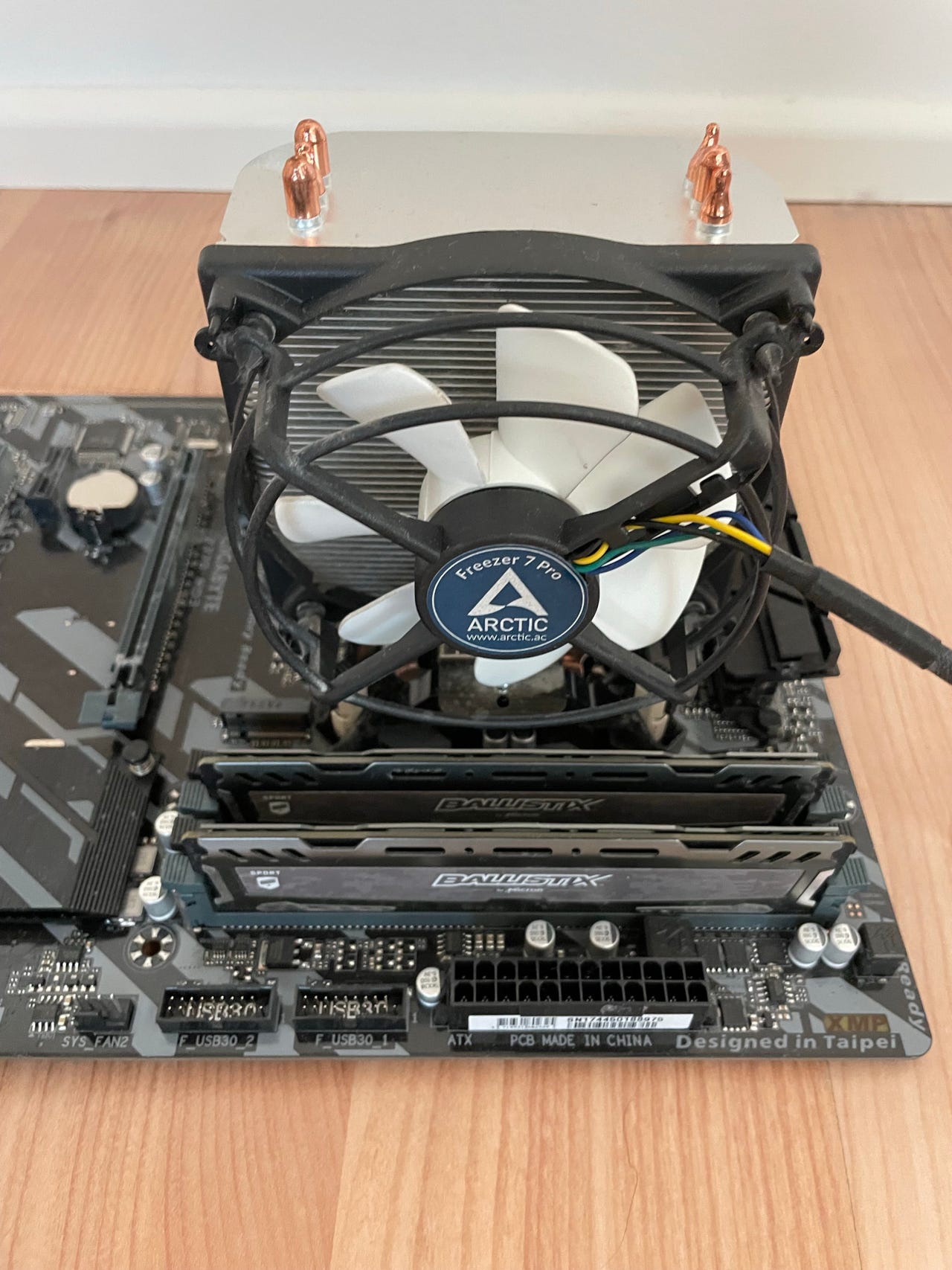 Z370 HD3 + i5-8600k + GTX 1060 + 16gb RAM + prossujäähy | Tori