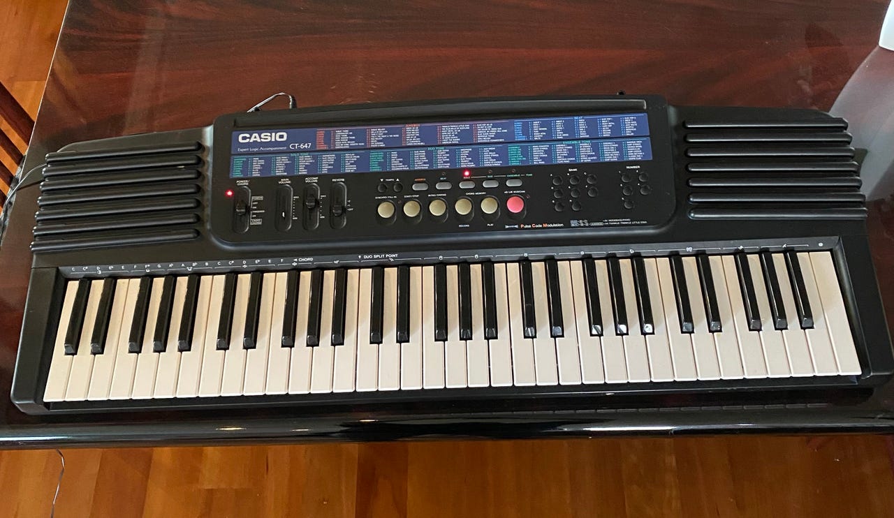 Casio CT-647 Sähköinen kosketinsoitin 61-näppäintä musta Tori