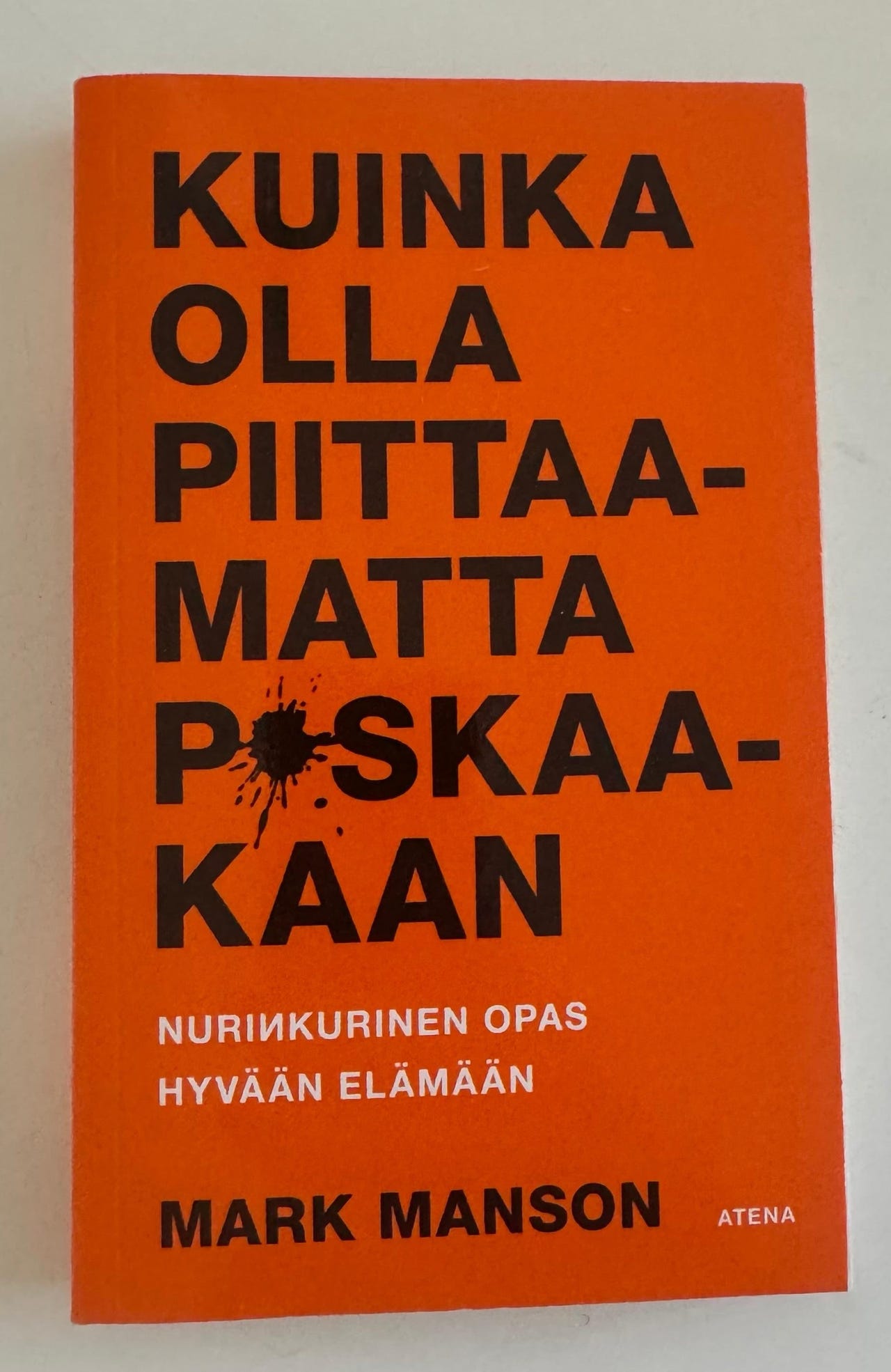 Kirjoja ja pokkareita