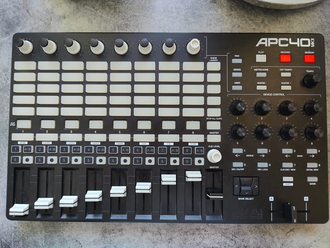 DTM・DAW AKAI APC40 MIDI Akai Professional APC40 MKII - Kontroler MIDI USB, mapowanie