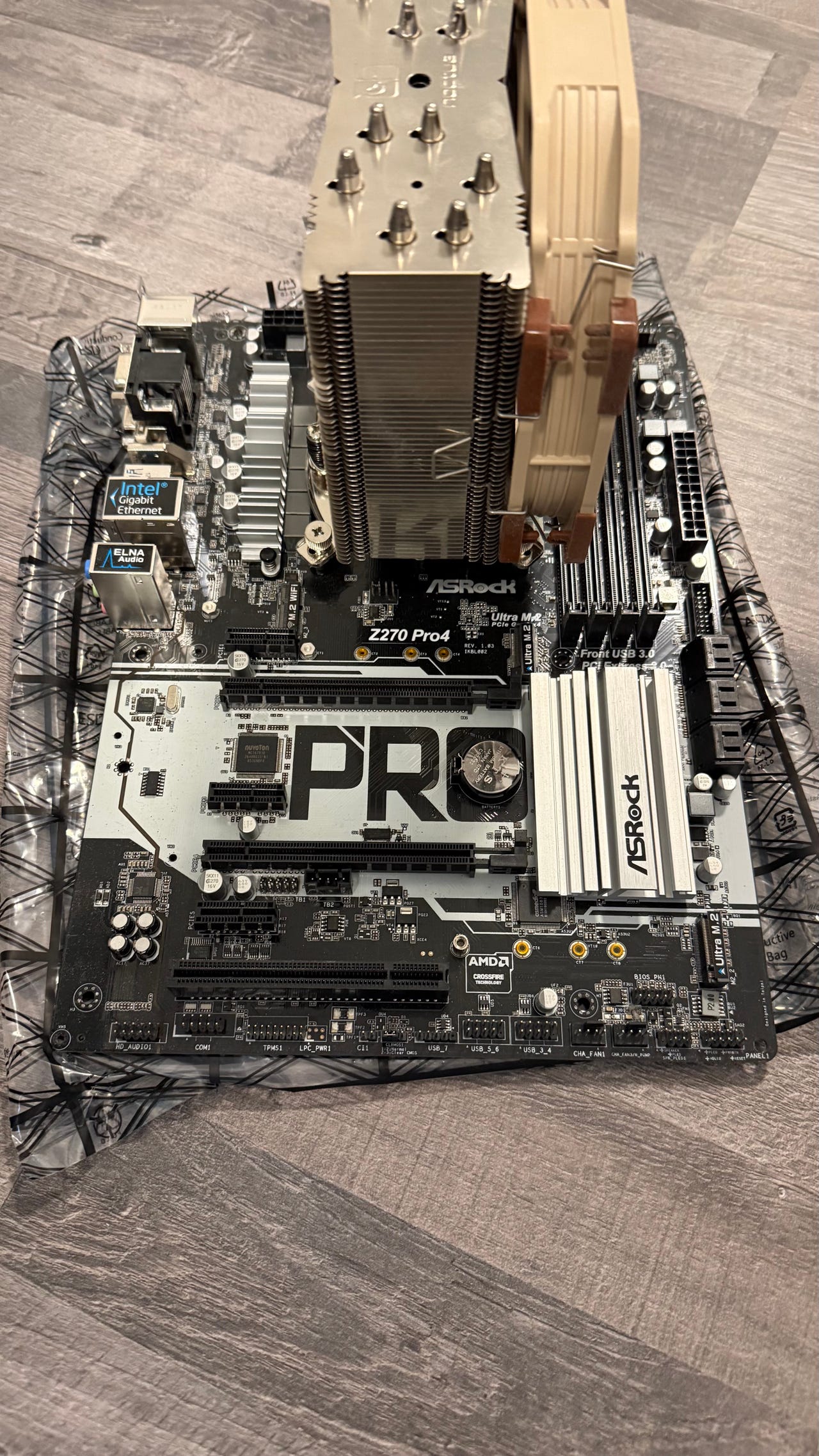 i7 7700KとASRock Z270 Pro4のセット ASRock > Z77 Pro4