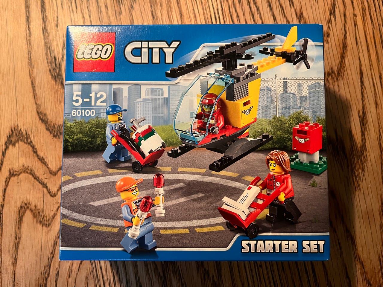 Lego Airport Lego Set 60100 UUSI, Avaamaton Lego City Starter