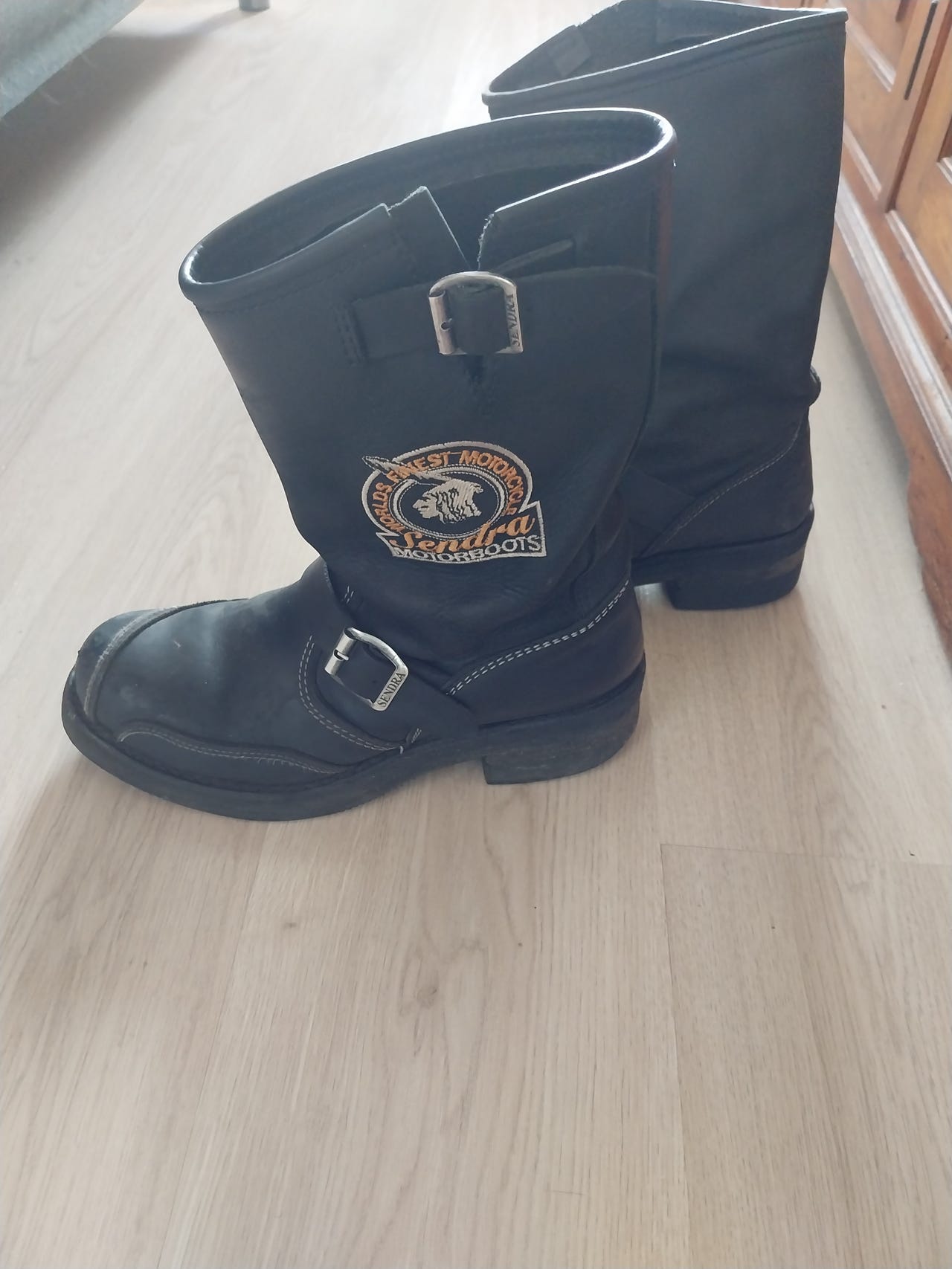 Sendra biker bootsit