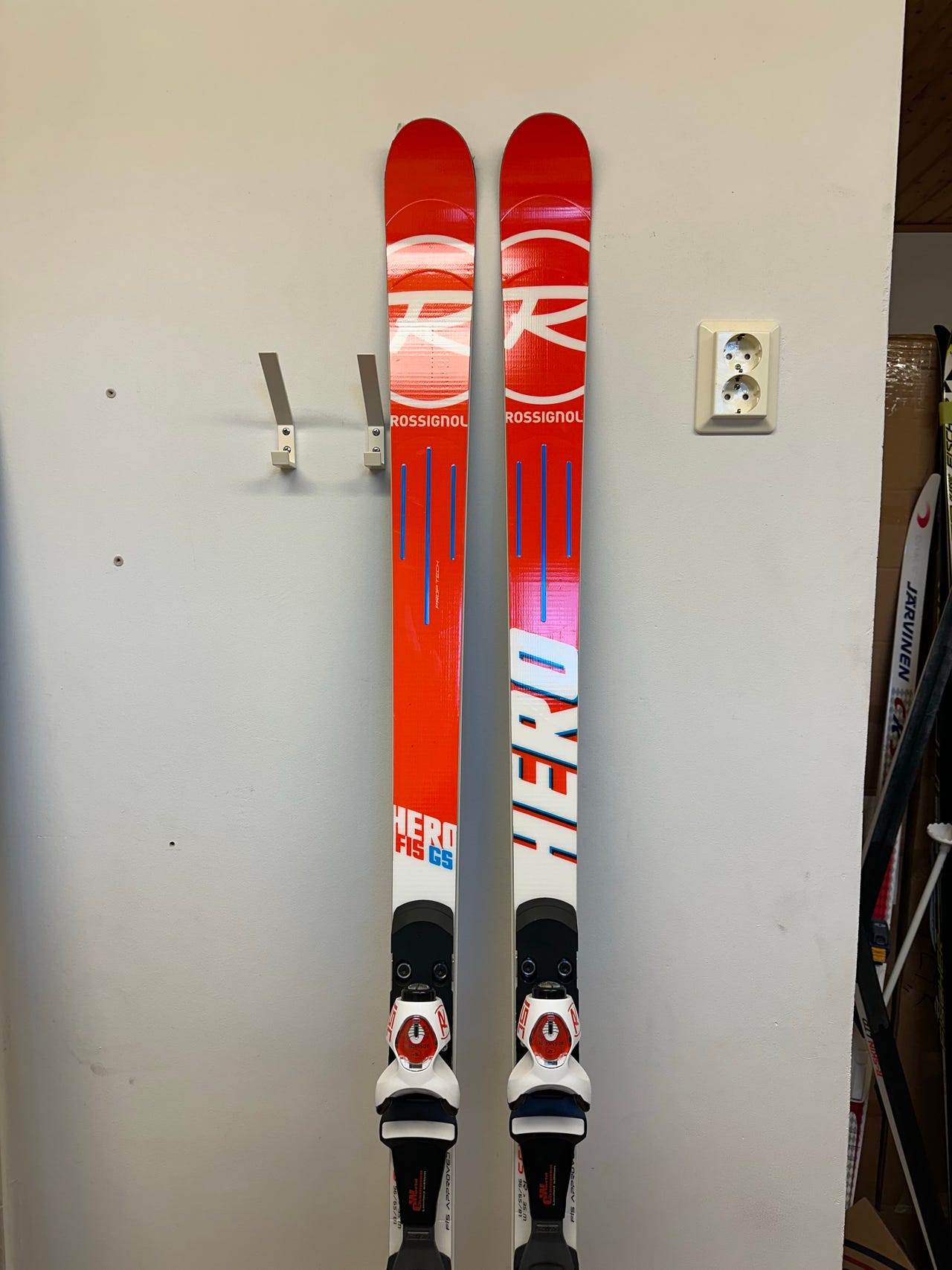 Rossignol Hero FIS GS 195 cm laskettelusukset - LÄHES UUDET