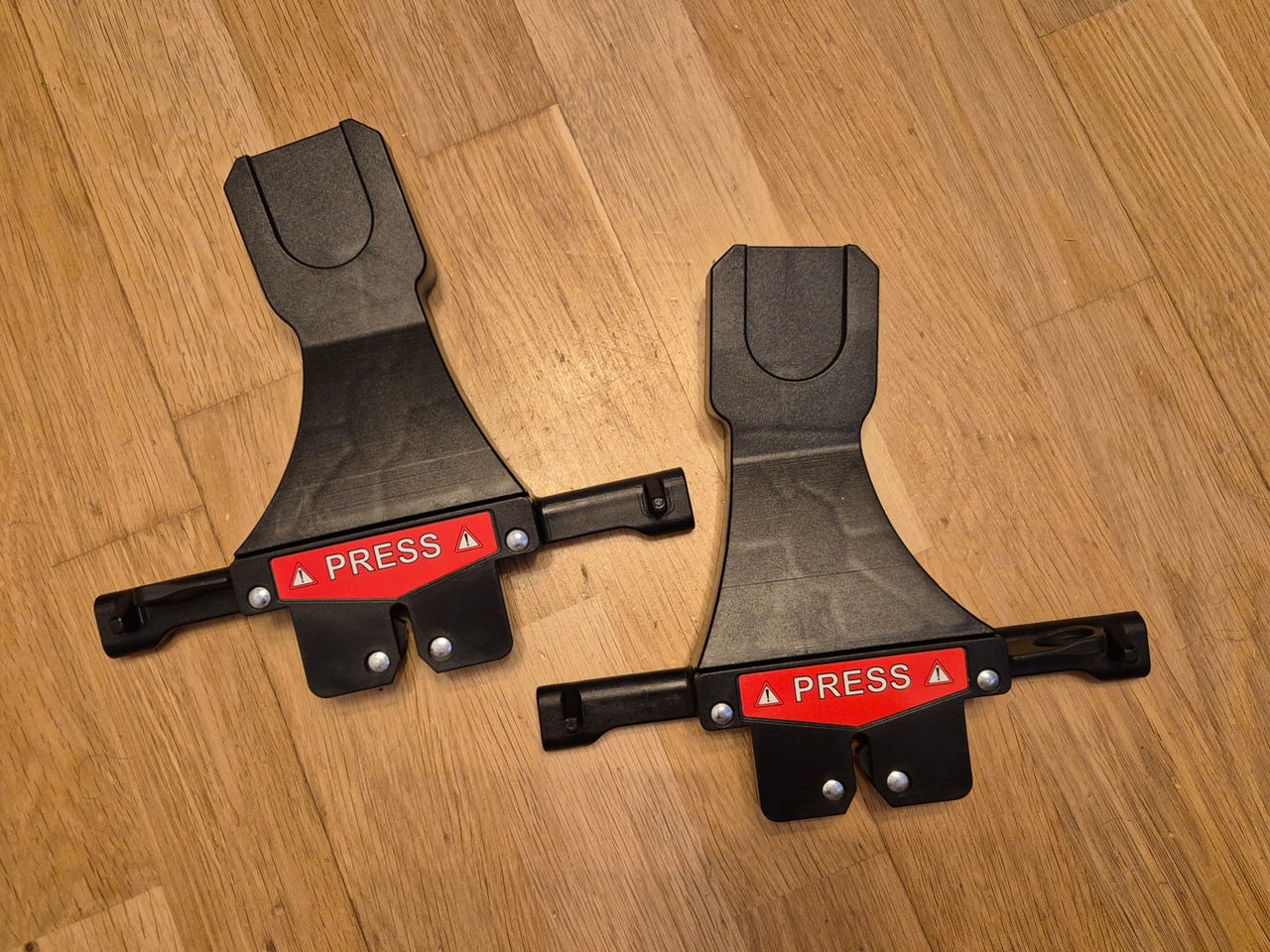 Maxi-cosi Emmaljunga adapterit Tori