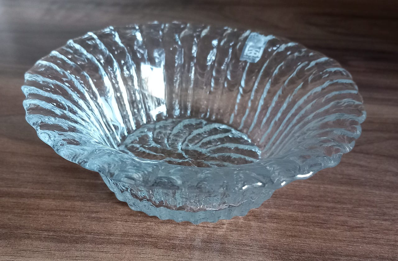 Riihimäen lasi Oy Kehrä pieni lasikulho halk. 15cm