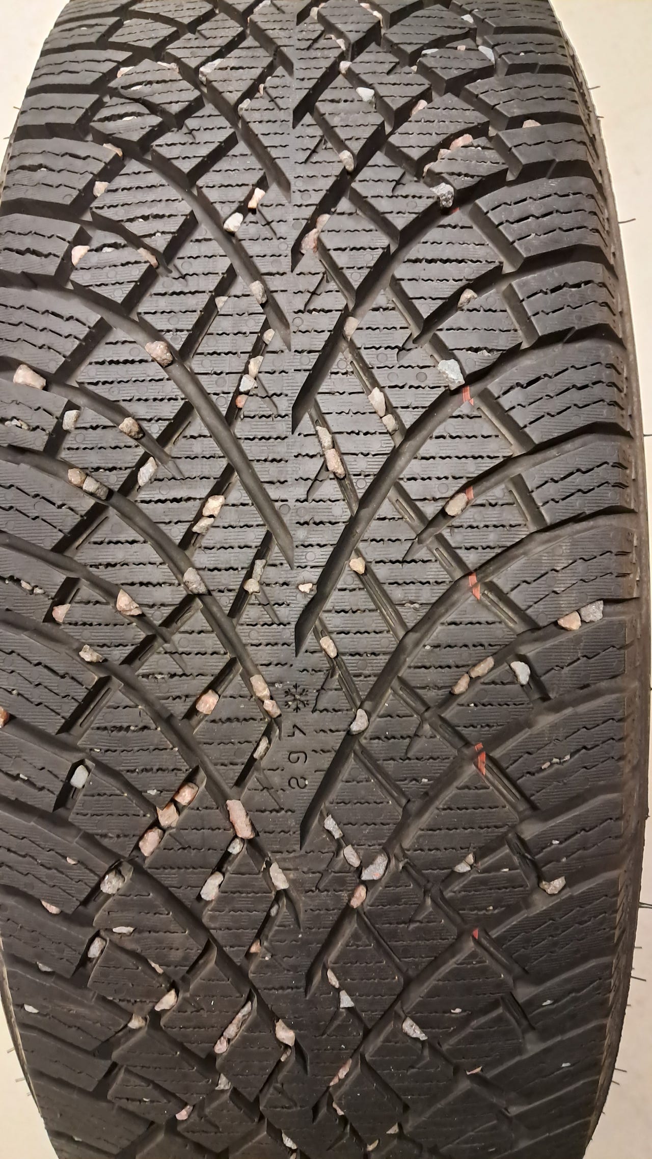 *Varastosiivous* Siirtoajetut 215/60r17 Nokian Hakkapeliitta R5 K