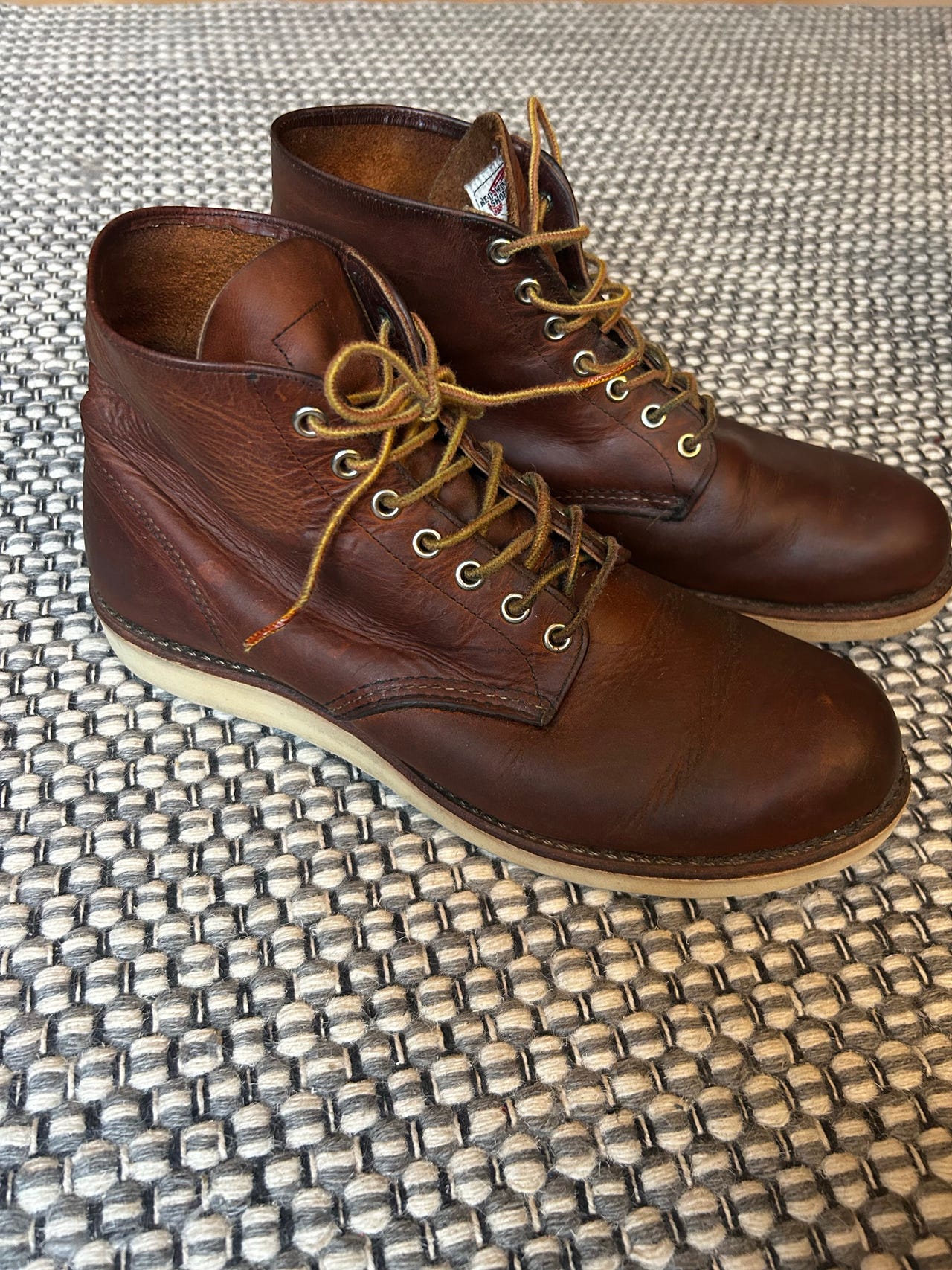 Red Wing 9111 Round Toe | Tori