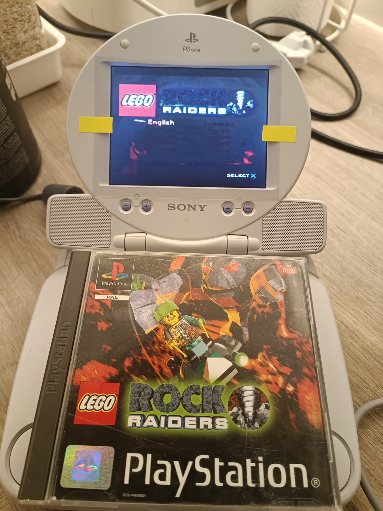 Ps1 lego rock raiders Tori