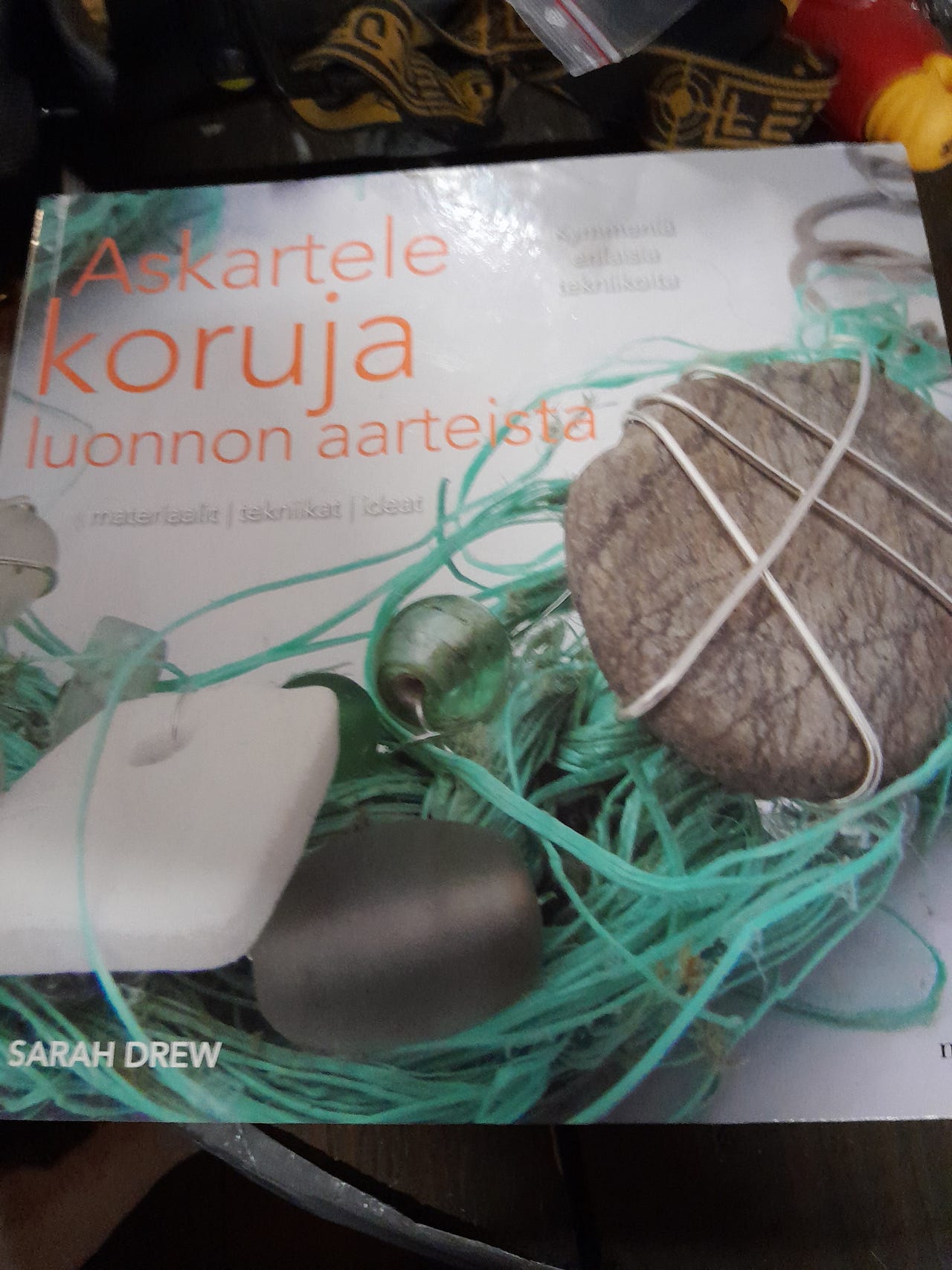 Askartelukirja