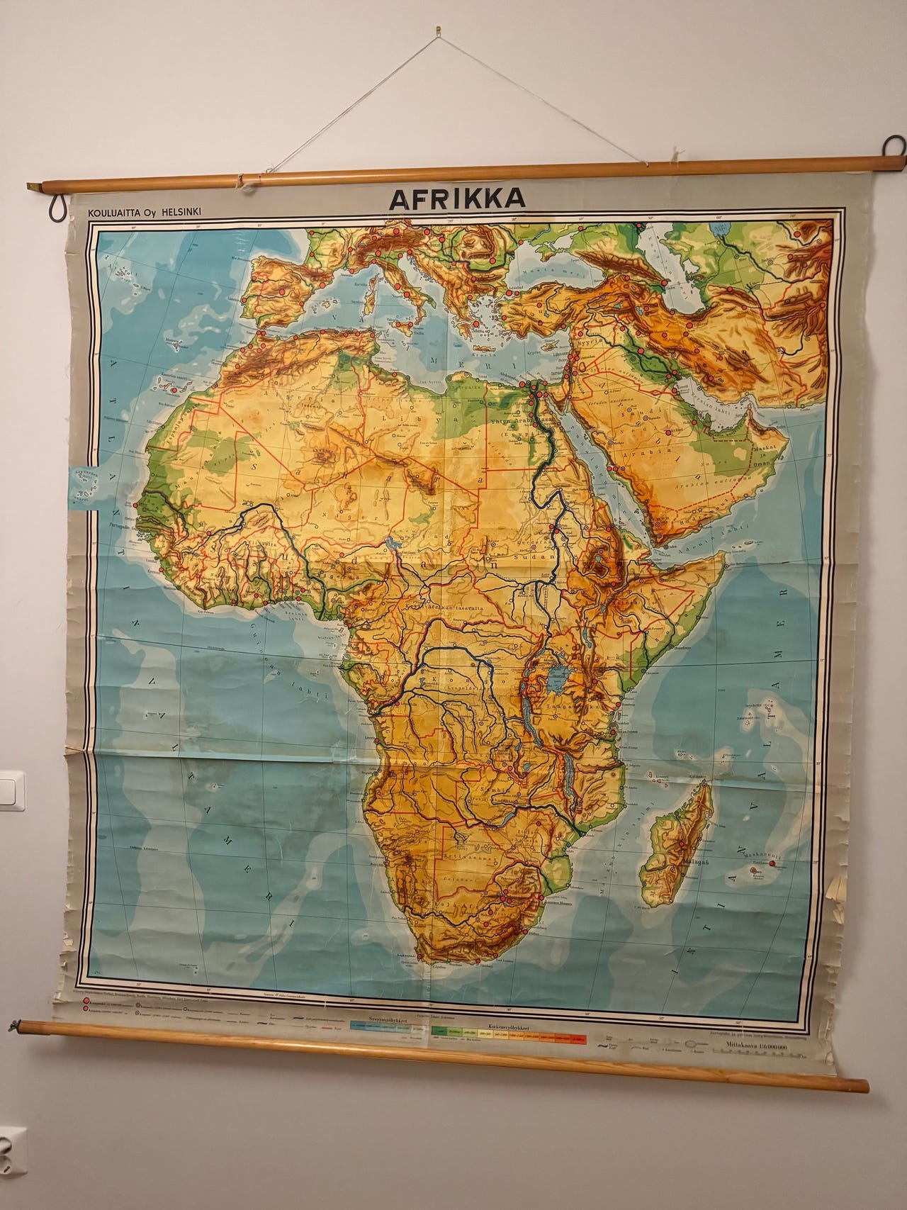 Jättikokoinen Afrikan kartta, Wanha opetuskartta