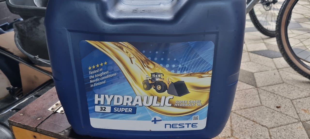 neste-hydrauliikka-ljy-32-super-tori