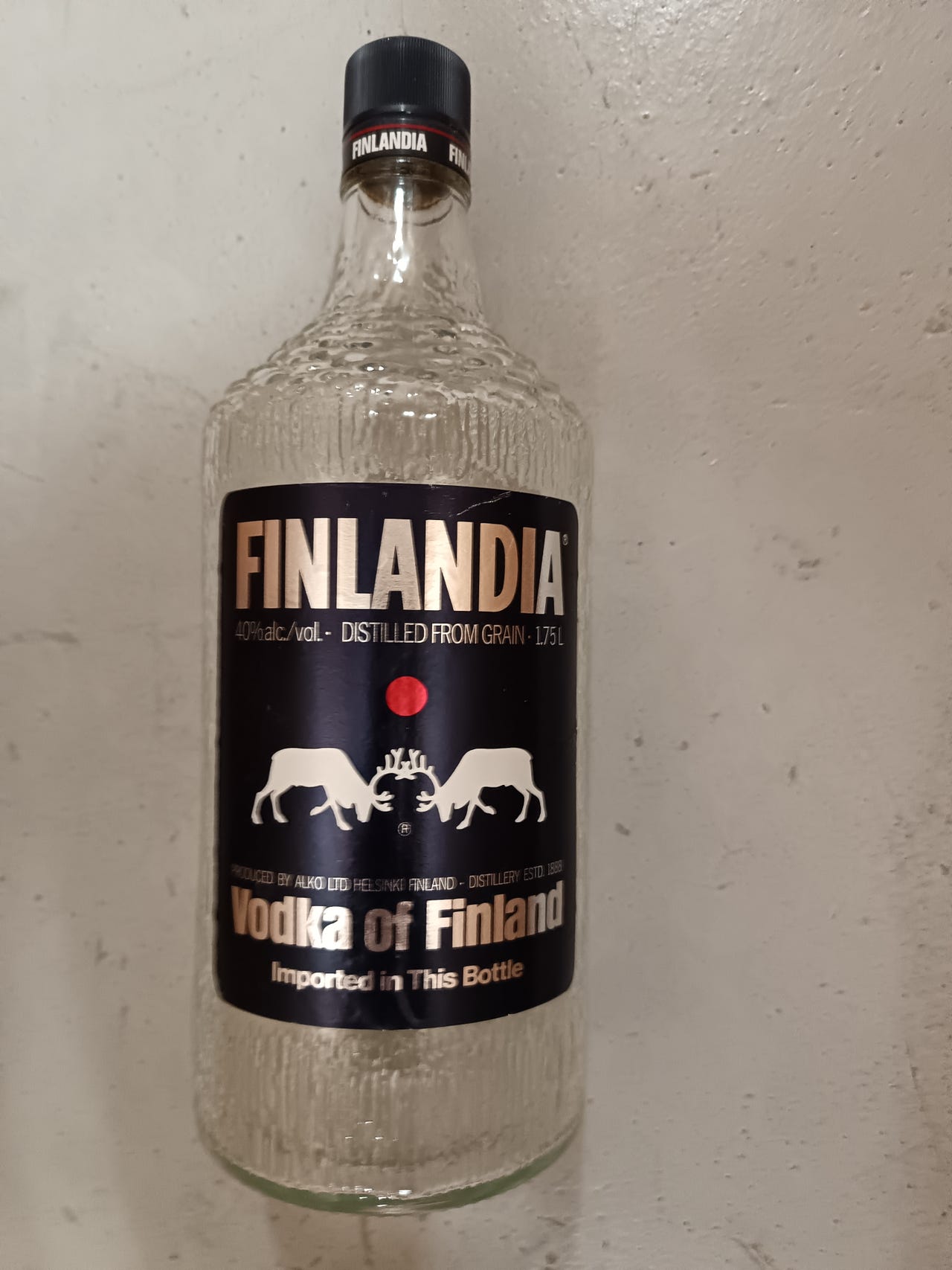 Vintage Tapio Wirkkala Finlandia vodka pullo 1,75l | Tori