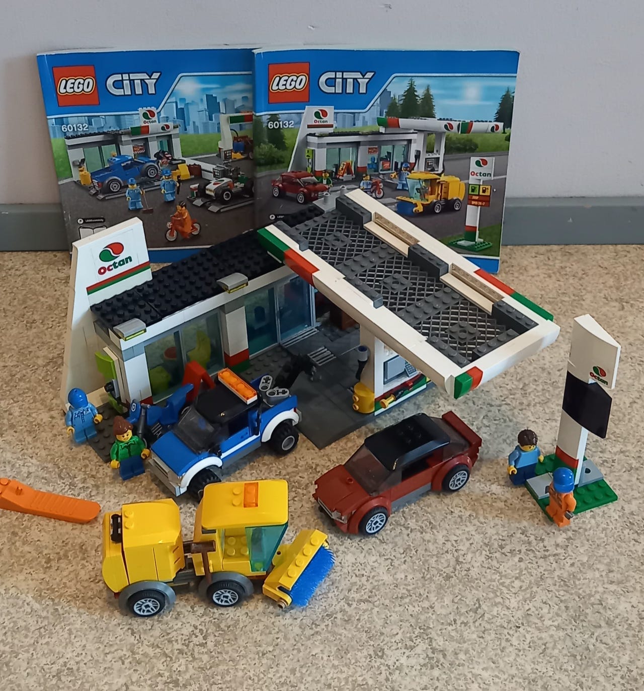 Lego City Station Tori