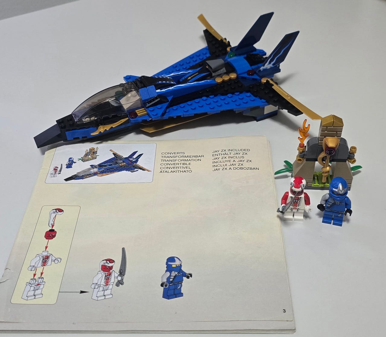 Lego Ninjago 9442: Jay's Storm Fighter Tori