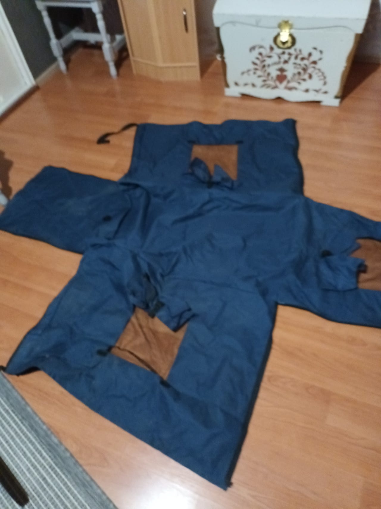 Koiran metalli-/kevythäkin tai rattaiden suoja