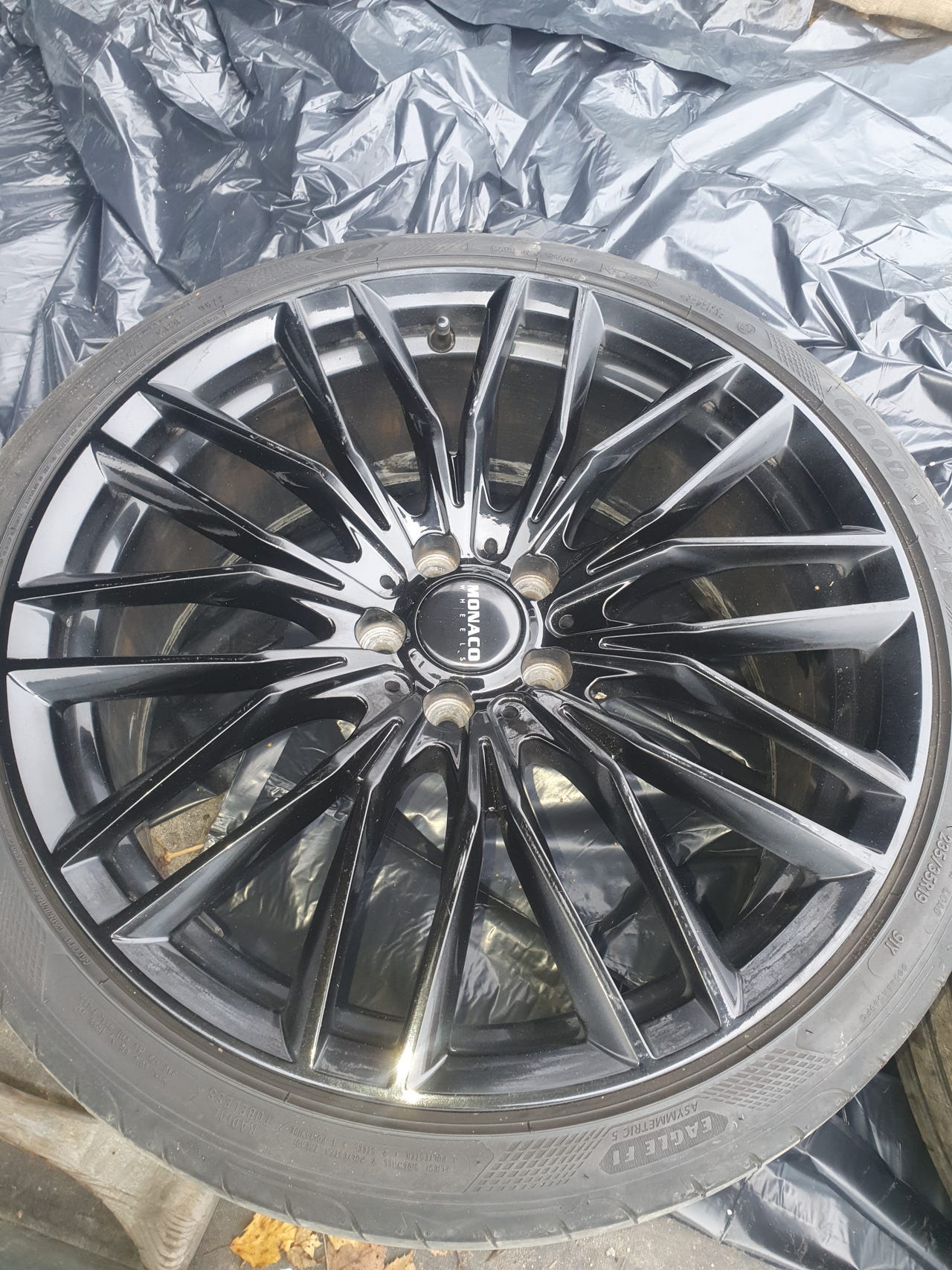 Monaco Wheels GP2 Gloss Black
