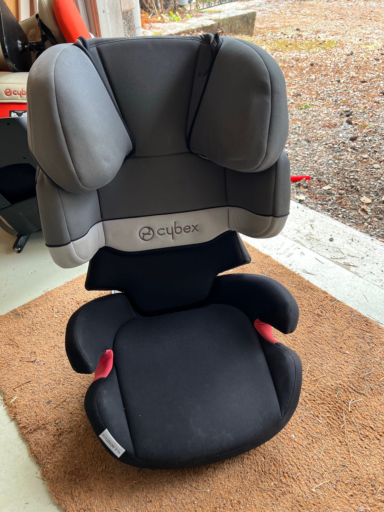 CYBEX Solution X-fix Turvaistuin 36 musta Tori