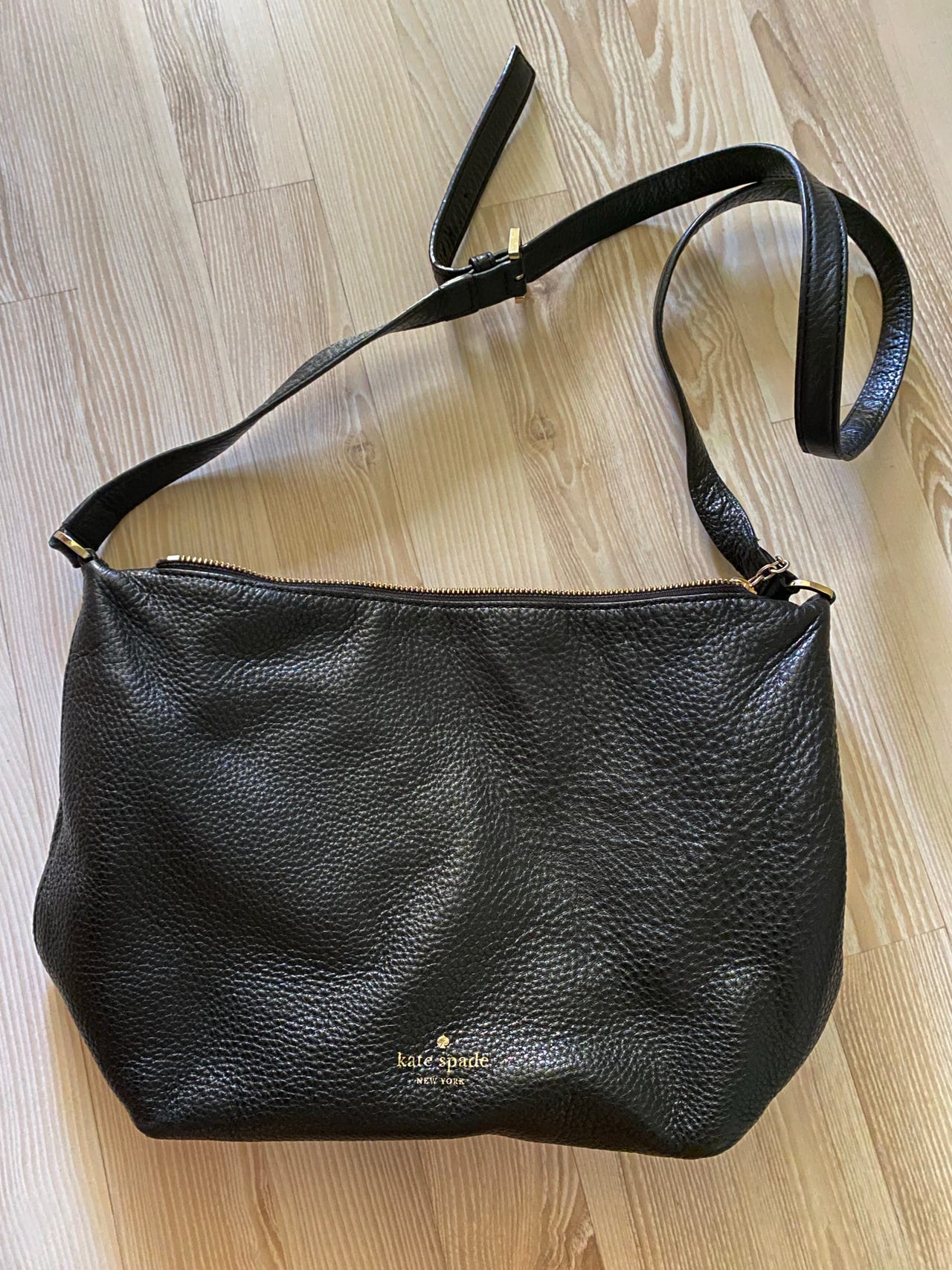 Kate Spade olkalaukku/käsilaukku