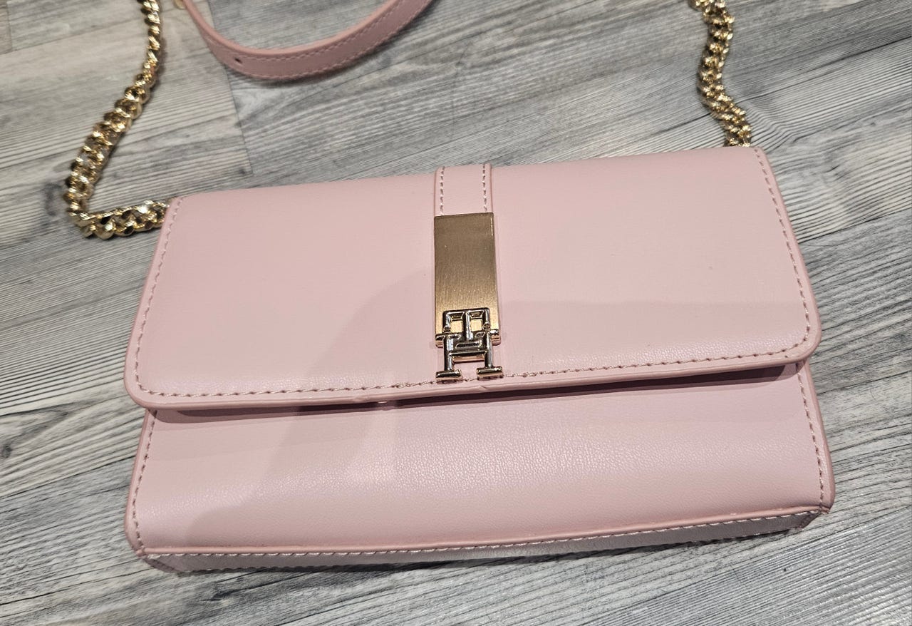 Tommy Hilfiger UUSI vaaleanpunainen laukku