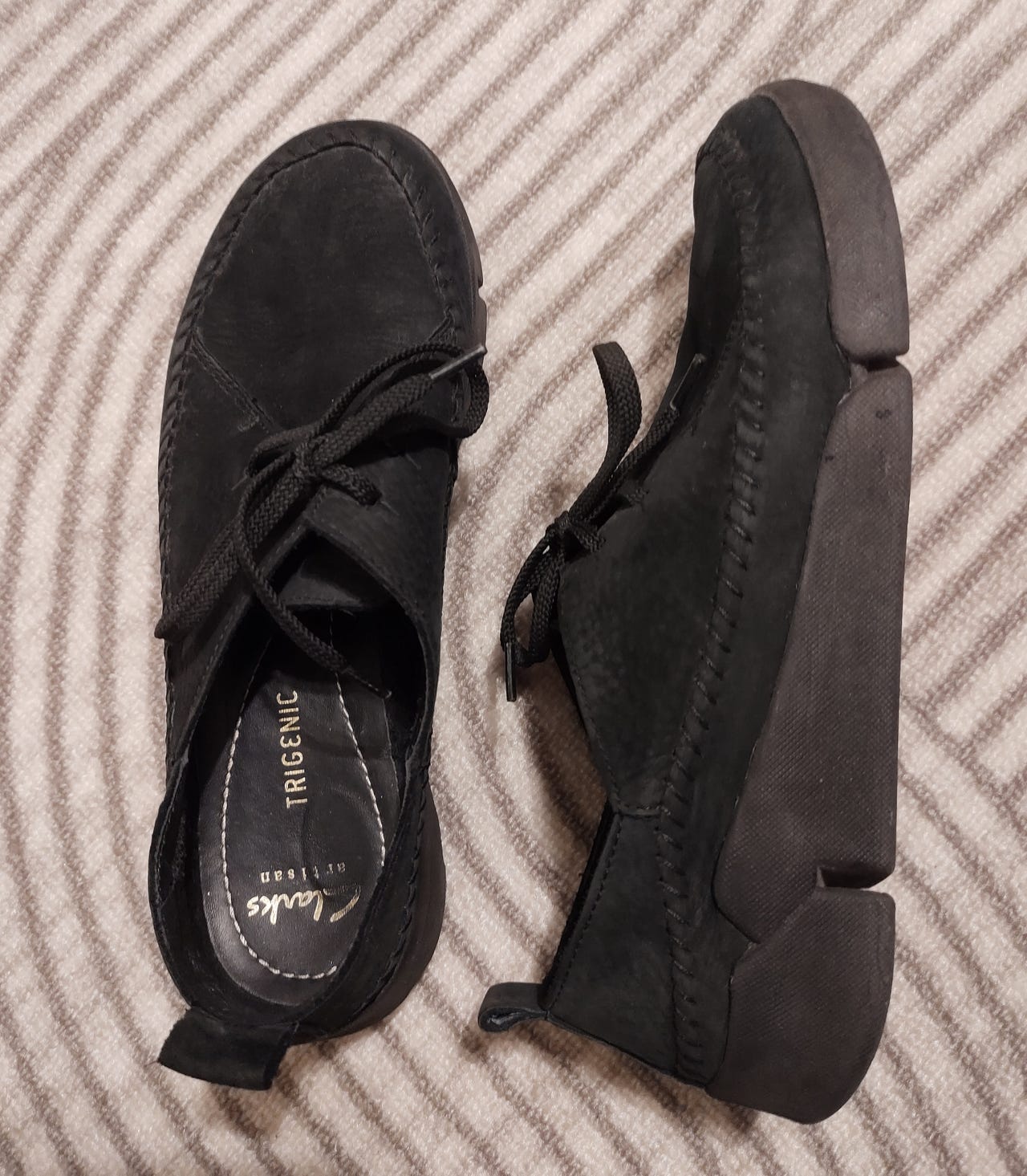 Clarks kävelykengät