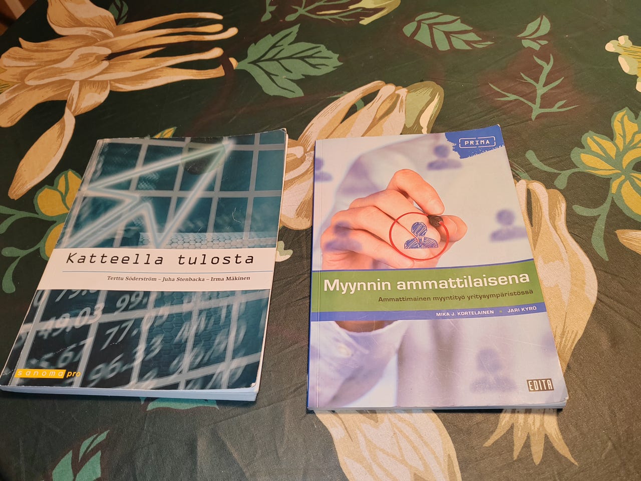 Oppikirja Myynnin Ammattilainen