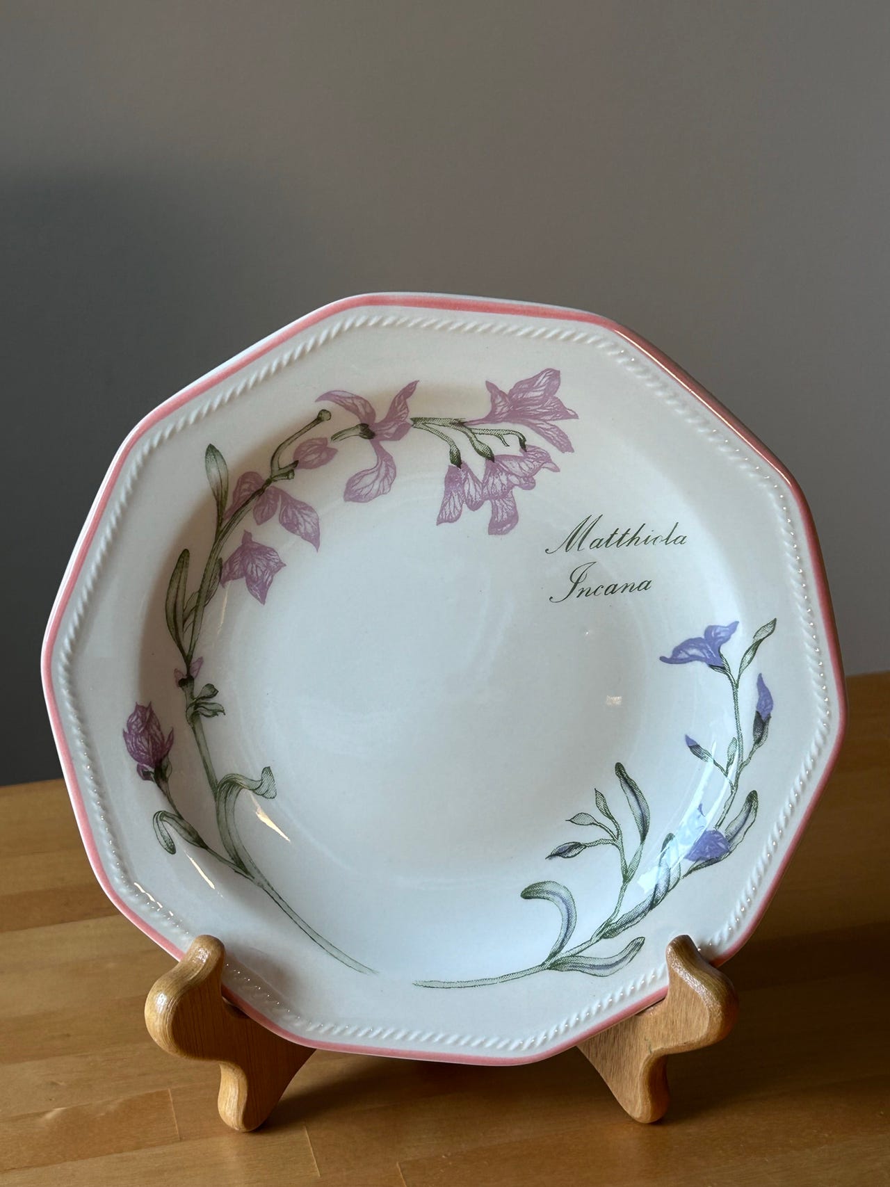 Churchill lautanen, 8 kpl ( halkaisija 17 cm )