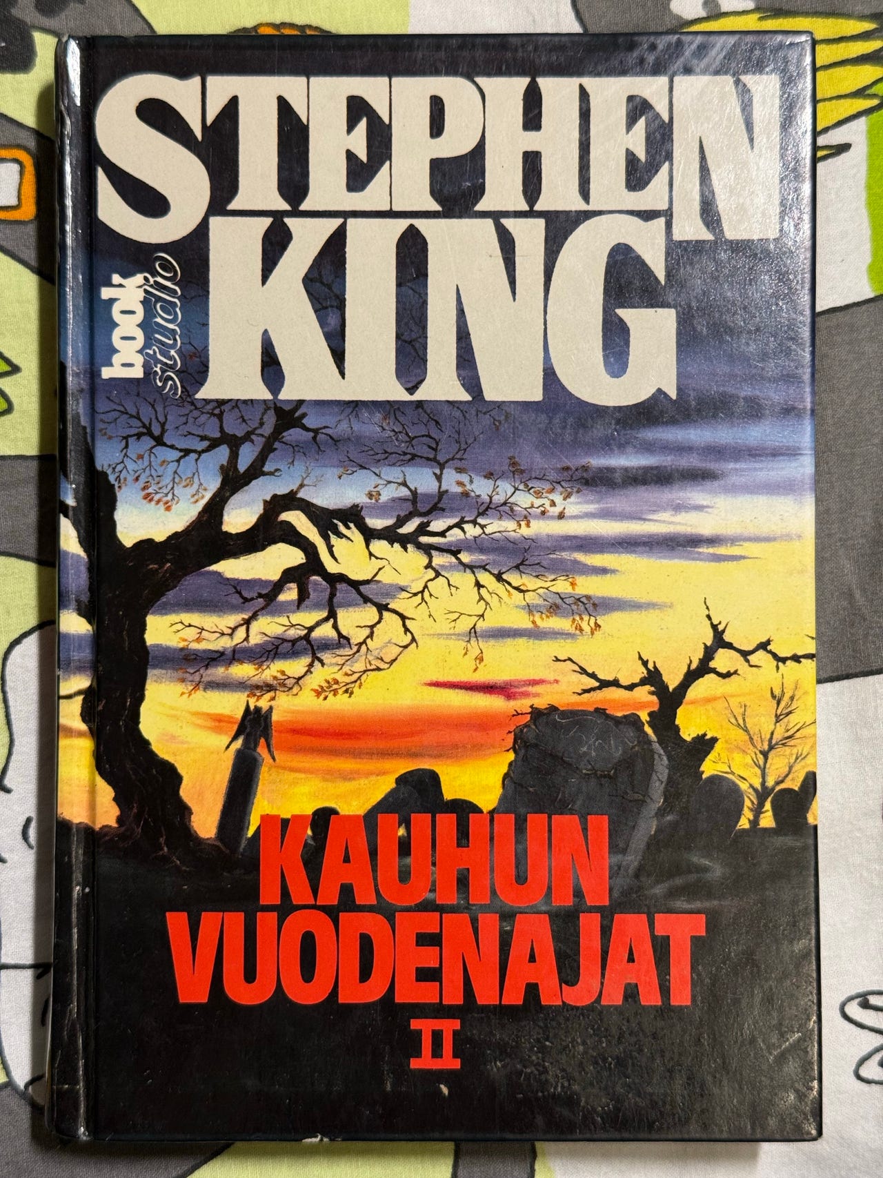 Stephen King - Kauhun Vuodenajat 2 (kovakantinen)
