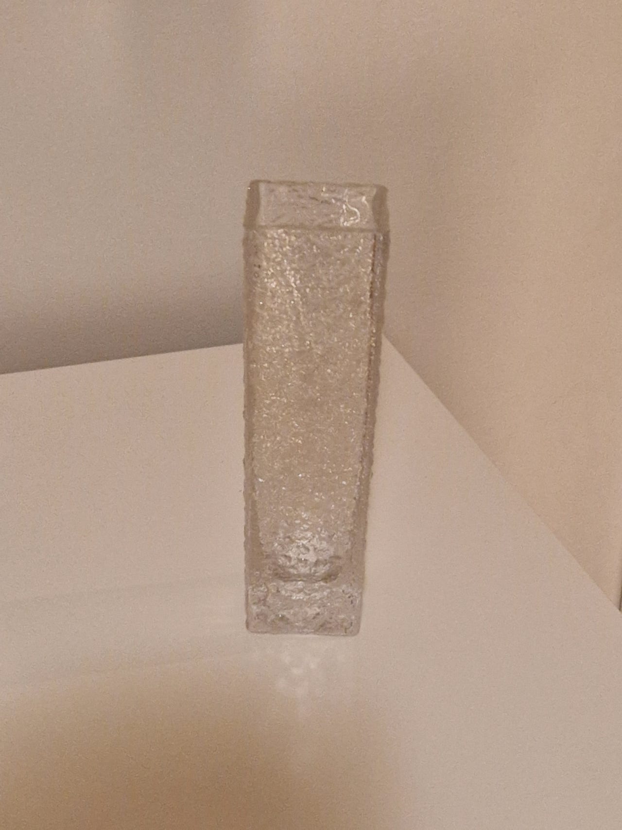 Linearia-maljakko, Iittala