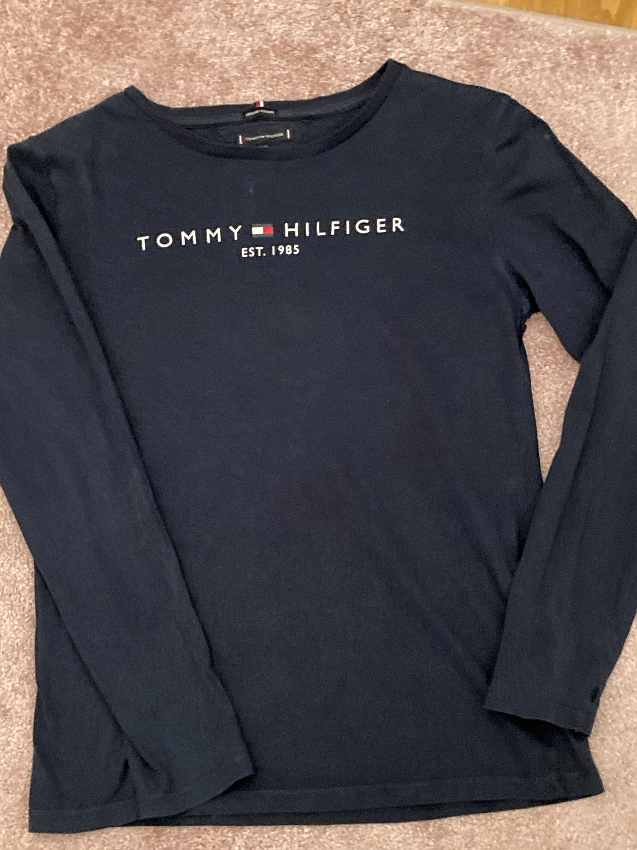 Tommy Hilfiger paita koko 176/S