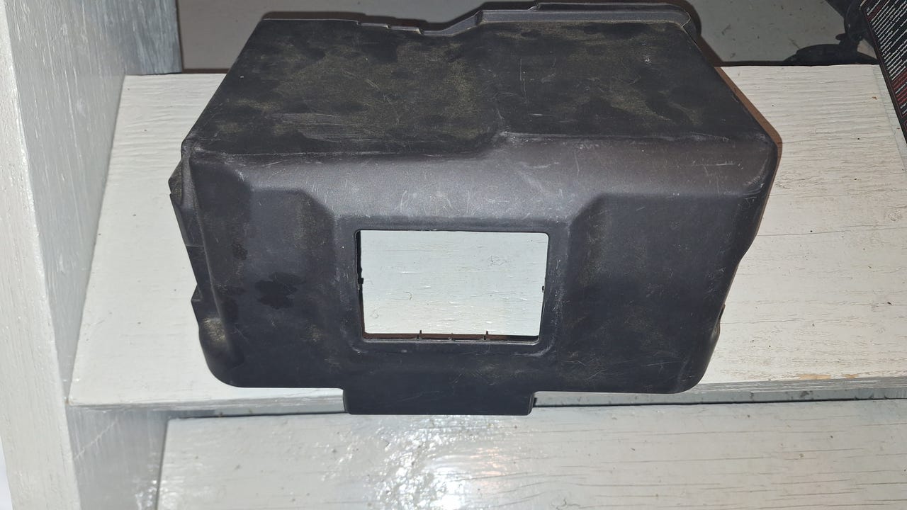 Akkukotelo 1J0915435B