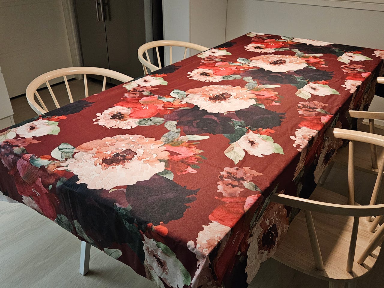 Kranssi tablecloth